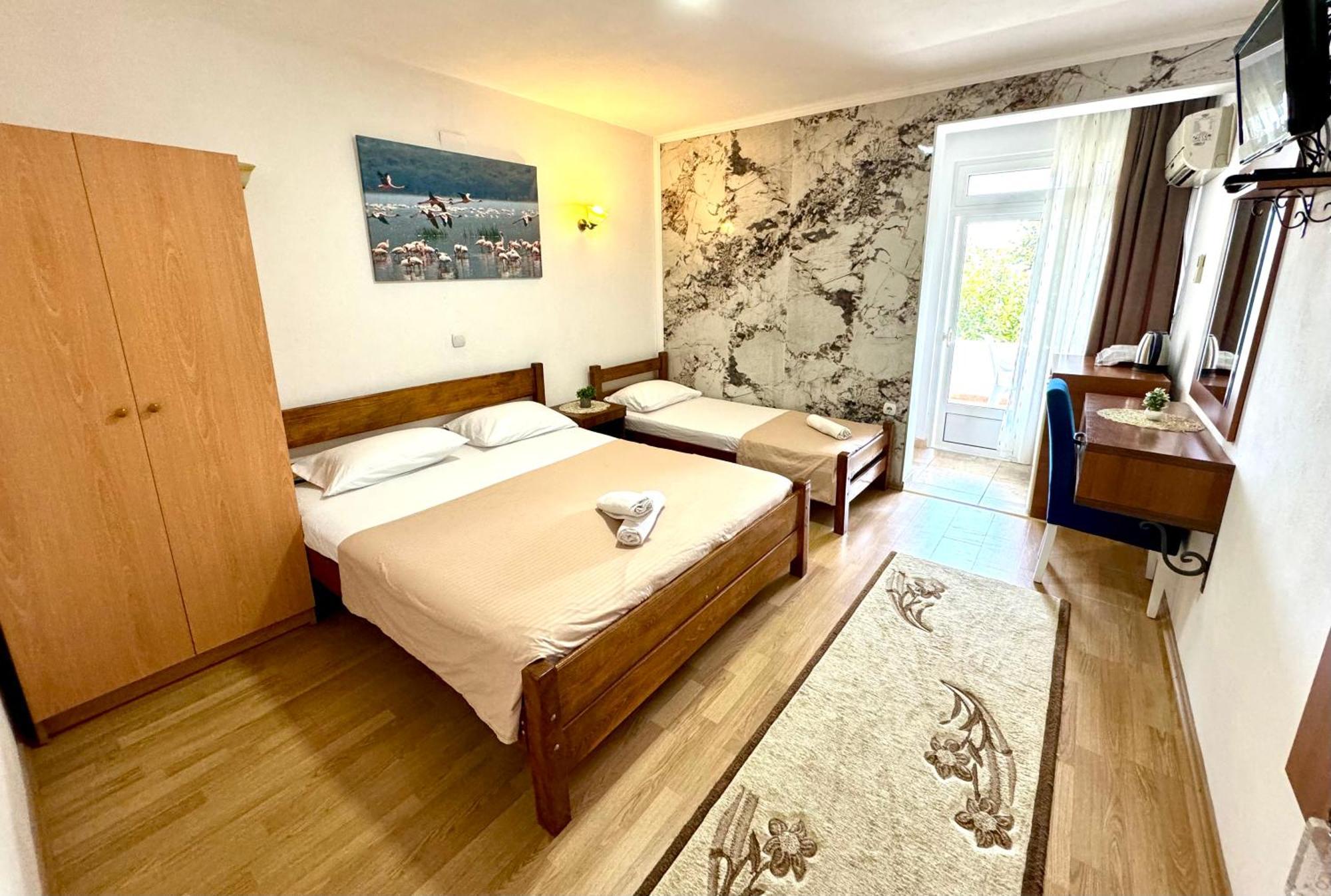 Apartments Flamingo Ülgün Dış mekan fotoğraf