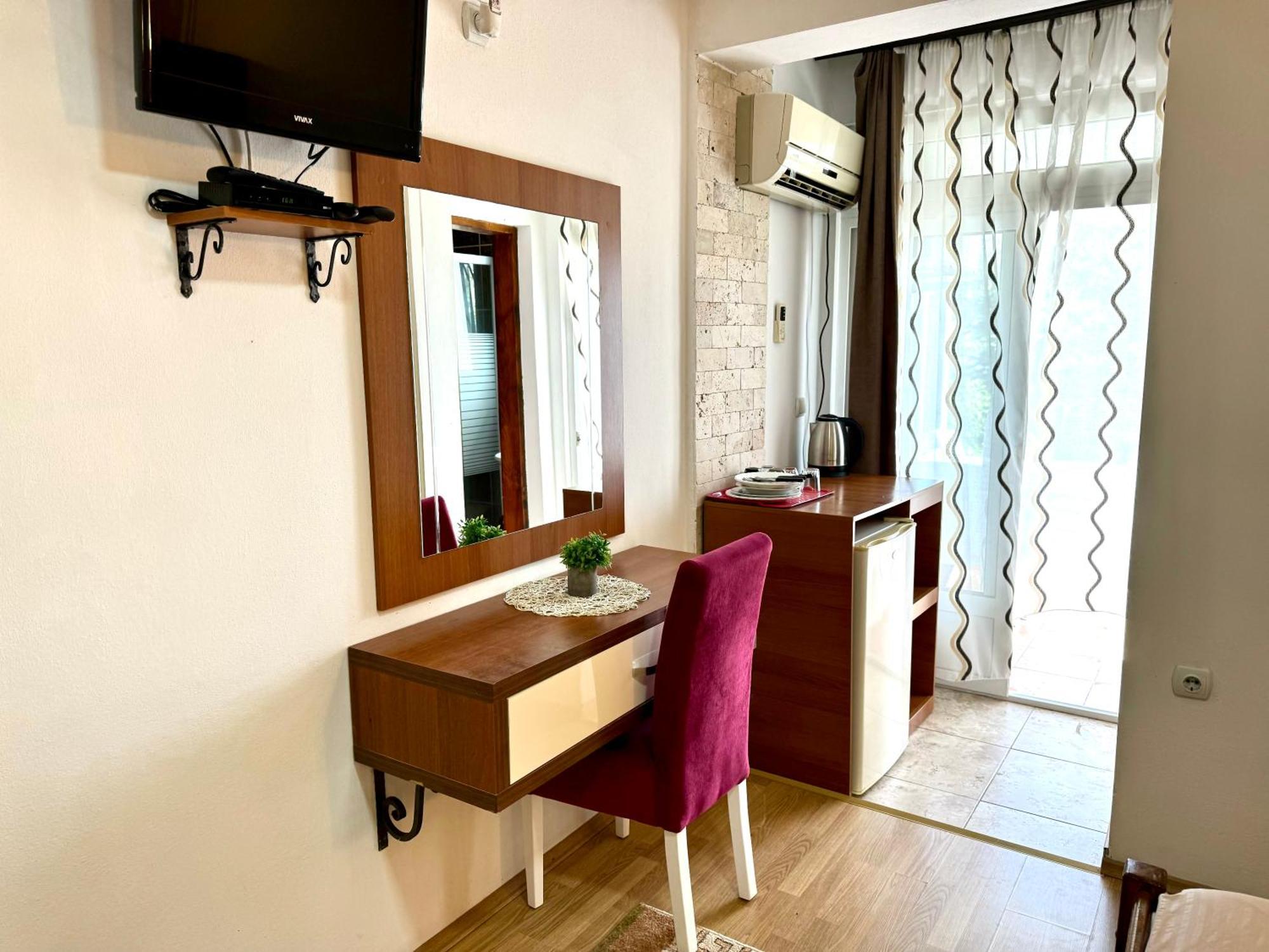 Apartments Flamingo Ülgün Dış mekan fotoğraf